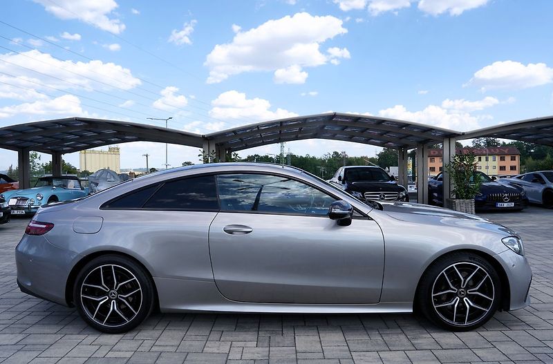Mercedes-Benz Třídy E E 220d AMG Avantgarde/195 PS - fotka 7 z 41