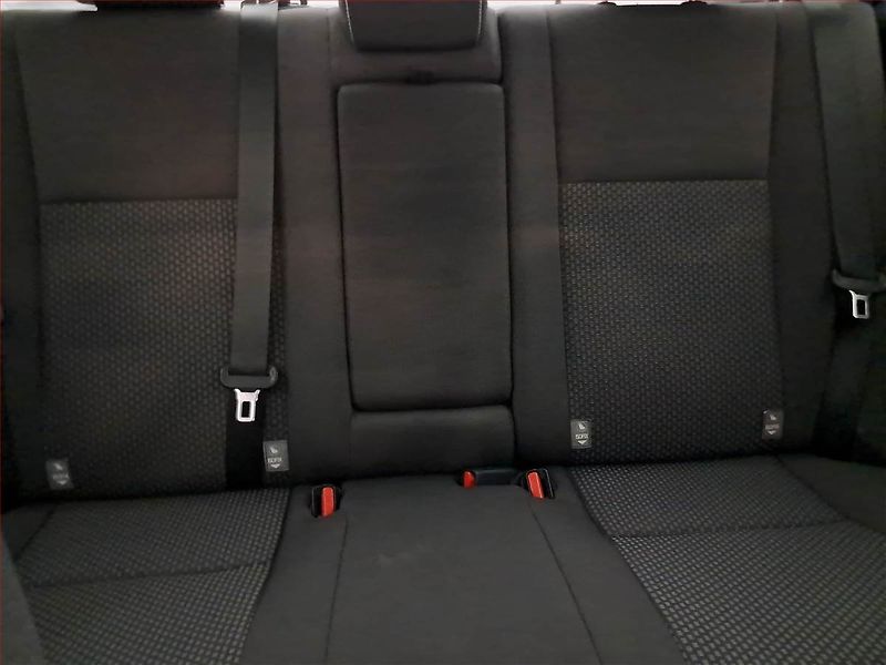 Toyota Corolla (2017) 1.6 Valvematic, ČR,1.maj - fotka 10 z 16