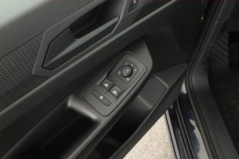 Volkswagen Caddy (2023) 2.0 TDI, 5Míst - fotka 17 z 17