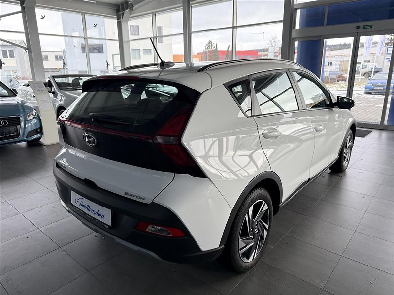 Hyundai Bayon 1,2   61kW,SERVISKA,ČR,1.MAJIT - fotka 6 z 22