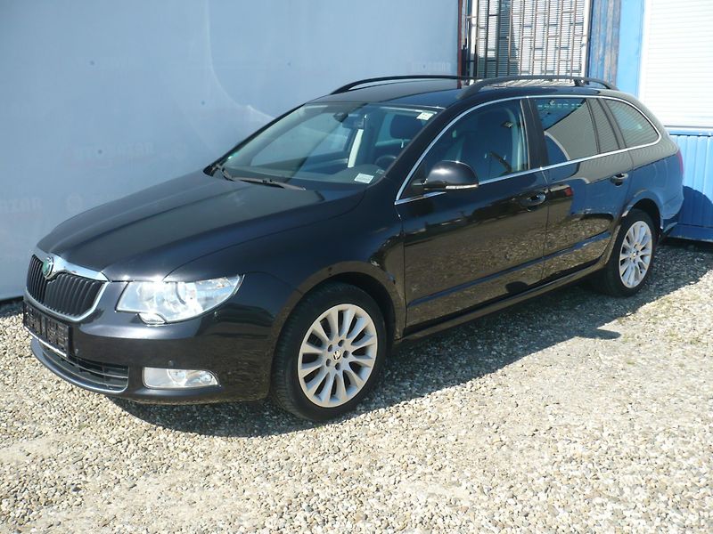 Škoda Superb 2.0TDI 103Kw Serviska DSG Klim - fotka 1 z 29