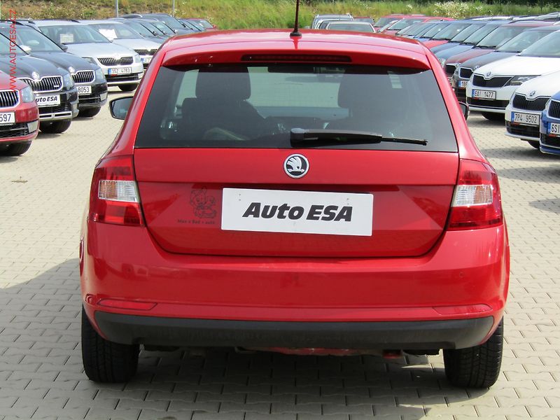 Škoda Rapid (2015) 1.4TDI, ČR, Xenon, AC, temp - fotka 5 z 23
