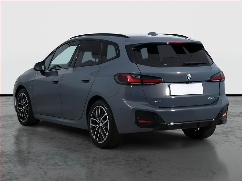 BMW Řada 2 (2023) M Sport 223i xDrive Active T - fotka 4 z 24