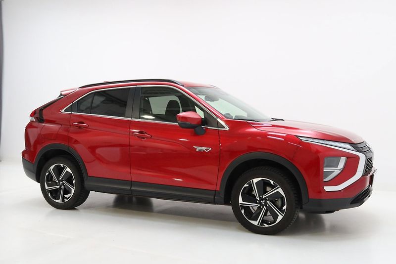 Mitsubishi Eclipse Cross (2022) 2.4i PHEV,4x4, nové ČR 1.maj. - fotka 4 z 30