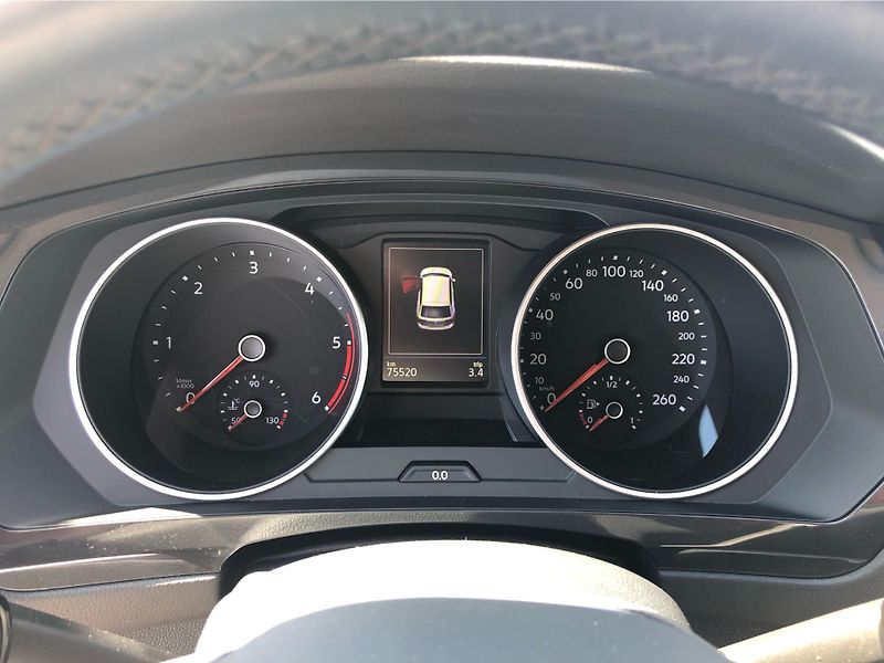 Volkswagen Tiguan 2.0 TDi DSG 7st. LIFE - fotka 18 z 29