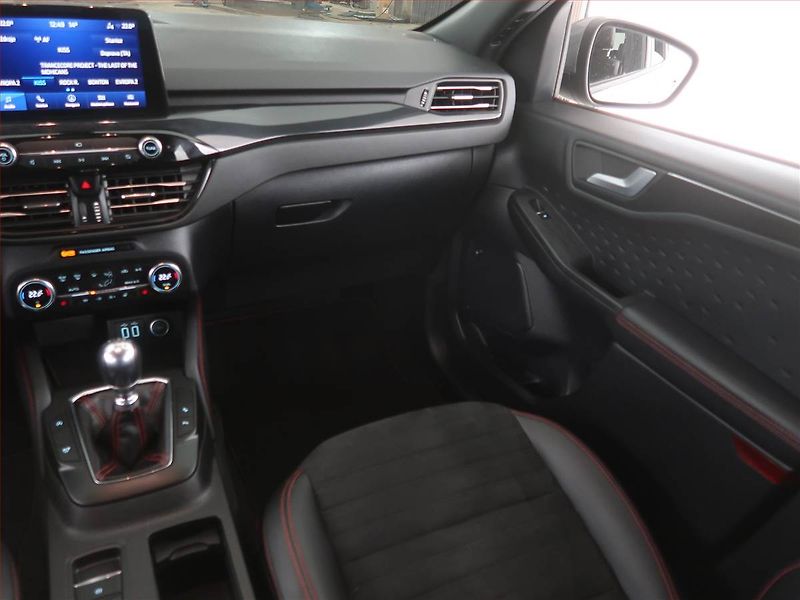 Ford Kuga (2021) ST-Line 1.5 EcoBoost - fotka 8 z 24