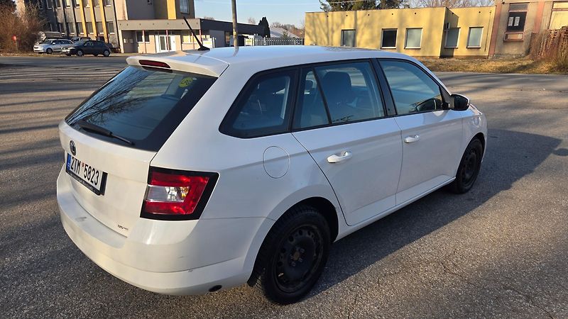 Škoda Fabia 1.0 /55kW - fotka 6 z 13