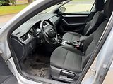 Škoda Octavia 2,0 TDI 4x4 /servis.kn. /110kW - náhled 12