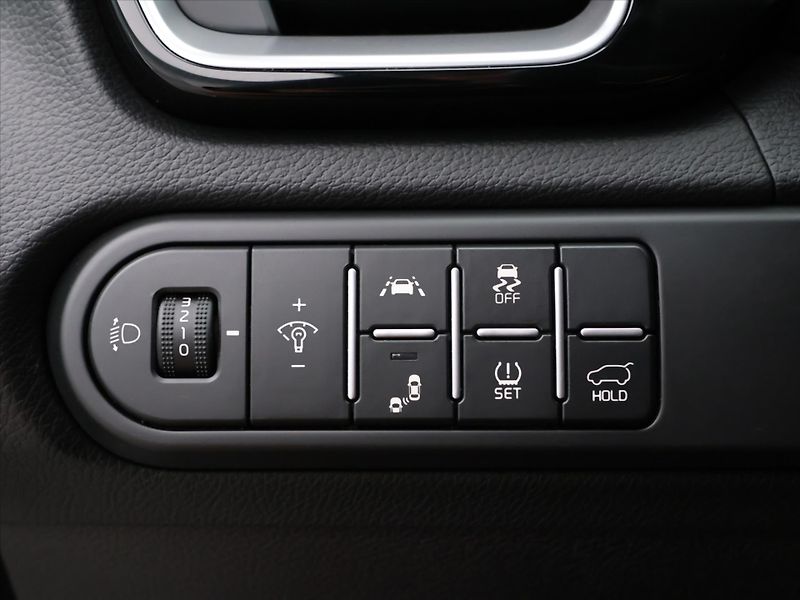 Kia XCeed 1,5 T-GDI 118kW Top CZ - fotka 16 z 32