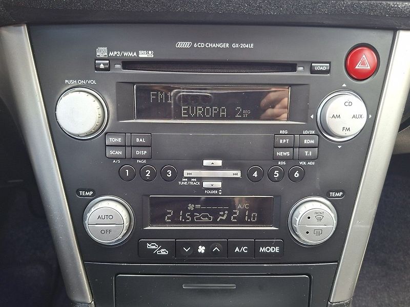 Subaru Legacy 2,0R 165k AT 4x4 BA+LPG - fotka 18 z 22