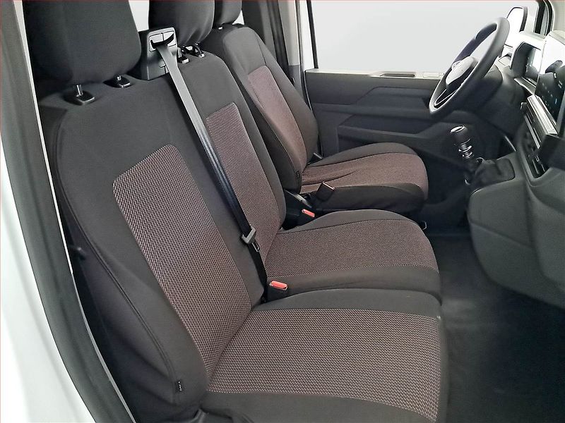 Volkswagen Transporter (2025) 2.0 TDI, Bus, 6Míst, ČR, 1Maj - fotka 9 z 17