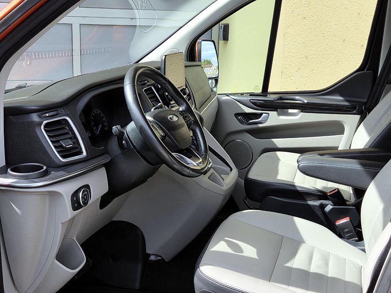 Ford Tourneo Custom TDCi Titanium-X SERV.KNÍŽKA - fotka 34 z 51