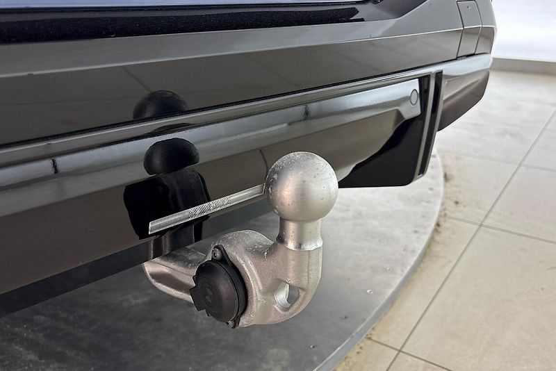 BMW iX3 50 xDrive - fotka 10 z 26