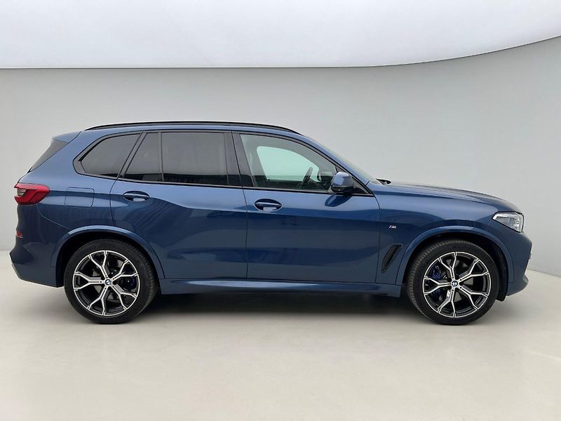 BMW X5 XDrive 30d M-Paket AUT CZ - fotka 9 z 54