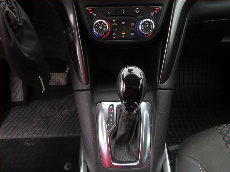 Opel Zafira (2018) 2.0 CDTI, Automat, 7 míst - fotka 16 z 22
