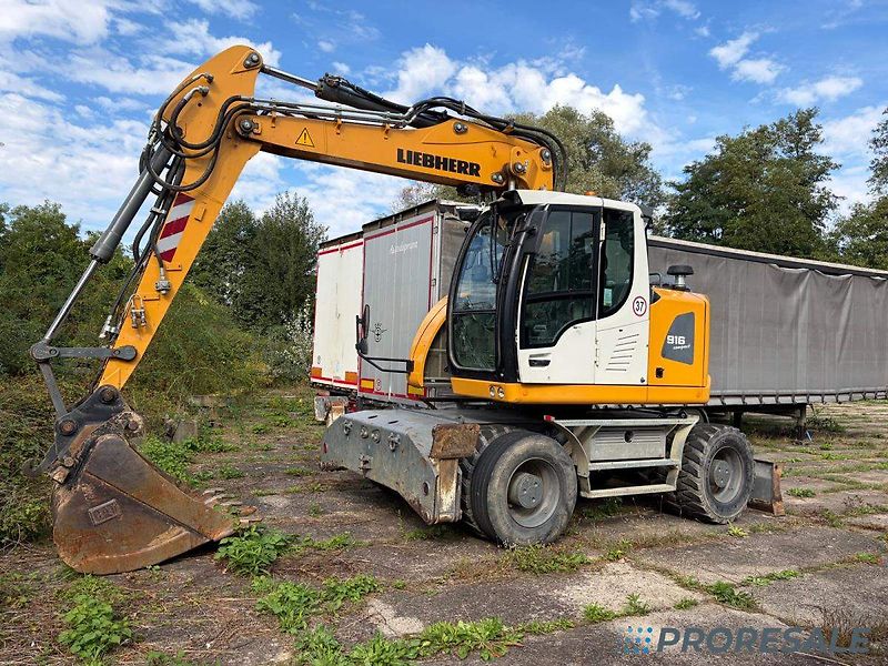 Liebherr A 916 Kolové rypadlo - fotka 1 z 11