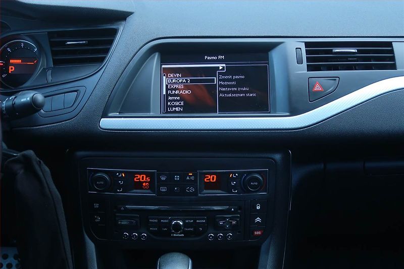 Citroën C5 (2012) Exclusive 2.0 HDi, Automat - fotka 12 z 23