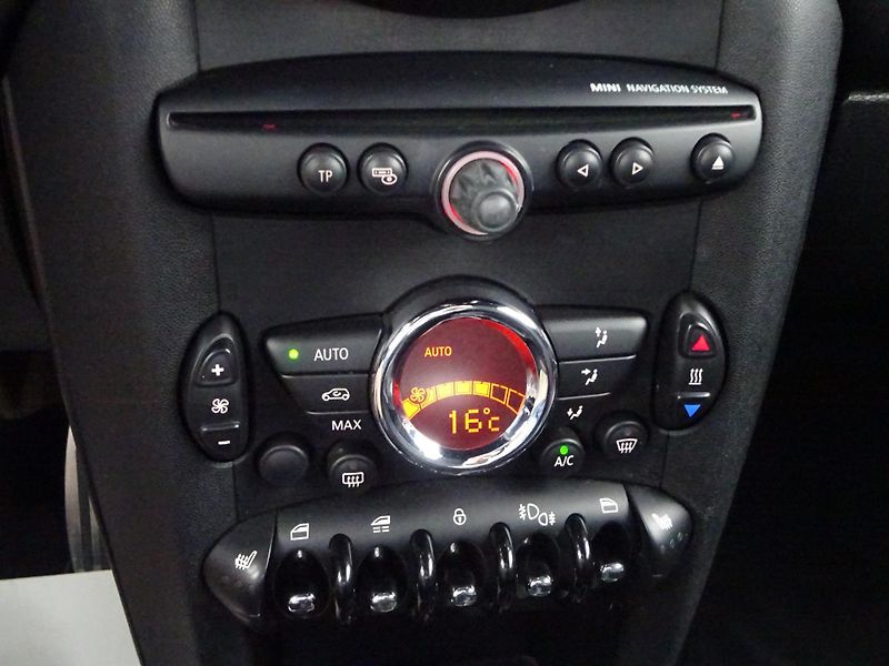 Mini Cooper S 1.6 135kW KABRIO KŮŽE  - fotka 12 z 31
