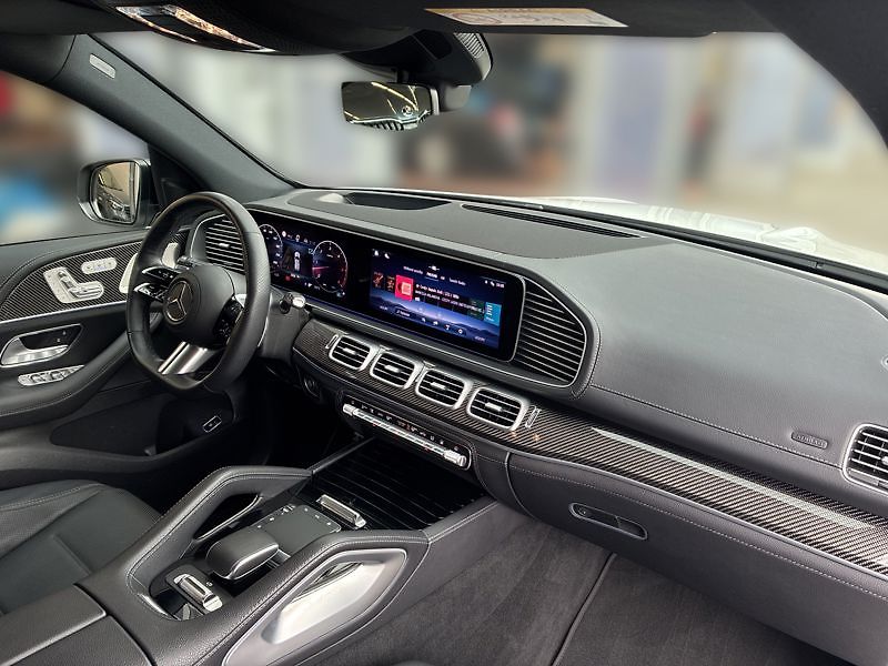 Mercedes-Benz GLE 450d 4MATIC AMG Line - fotka 15 z 18