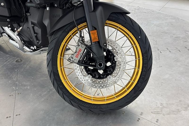 BMW R 1300 GS - fotka 8 z 13