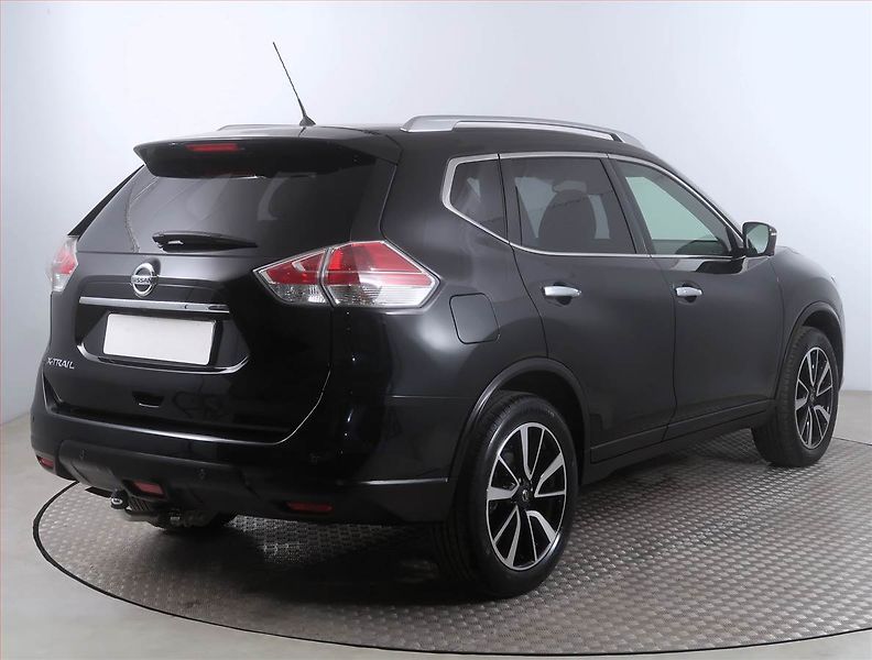 Nissan X-Trail (2017) 1.6 dCi, 4X4, Serv.kniha - fotka 5 z 17