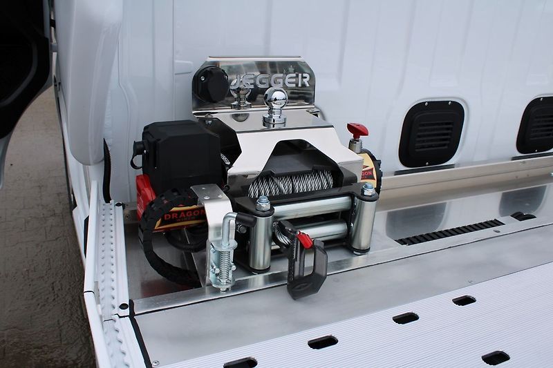 Renault Master 170k Automat, Odtahový speciál - fotka 21 z 22