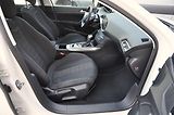 Peugeot 308 (2017) SW 1.2 96kW Allure / AUTOMAT - náhled 11