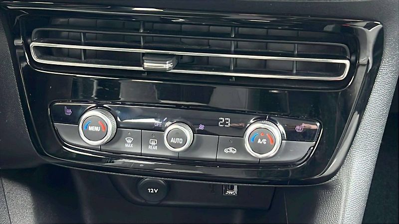 Opel Mokka Edition 1.2 TURBO (96kW/130k) - fotka 22 z 52