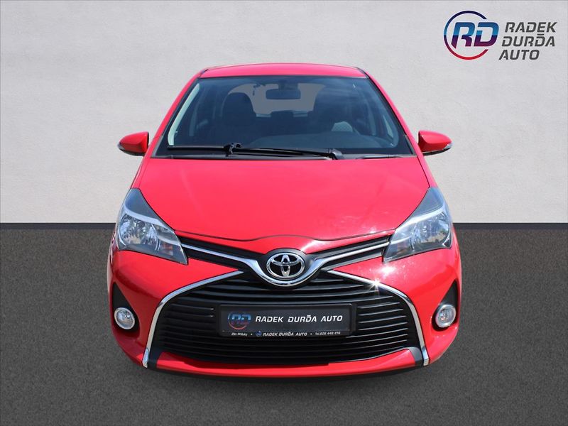 Toyota Yaris 1,3 VVT-i  ČR,1MAJ,DPH,AUTOMAT - fotka 2 z 27