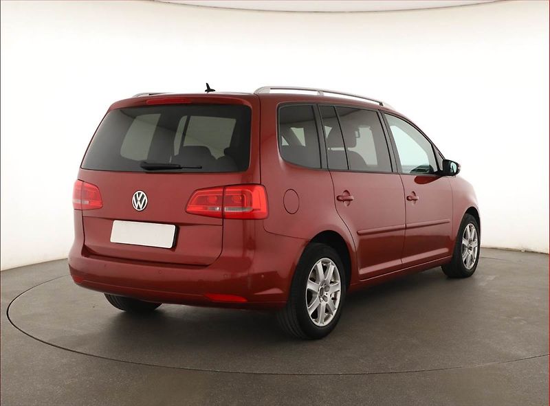 Volkswagen Touran (2011) 1.6 TDI, Tempomat - fotka 5 z 17
