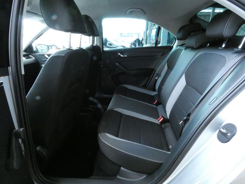 Škoda Rapid Ambition 1,2 TSI 81KW - fotka 23 z 30