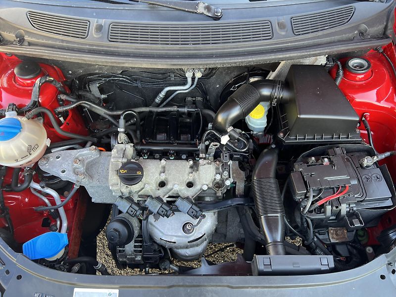 Škoda Fabia 1.2i 44kw KLIMA NAVI PŮVOD ČR - fotka 28 z 34