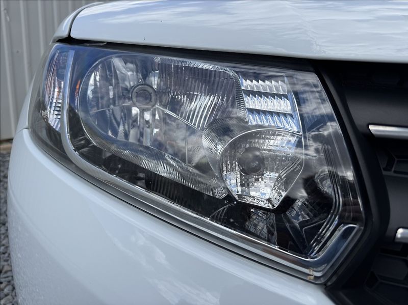 Dacia Logan 1,2 i 16V MCV KLIMA 1.maj ČR - fotka 8 z 50