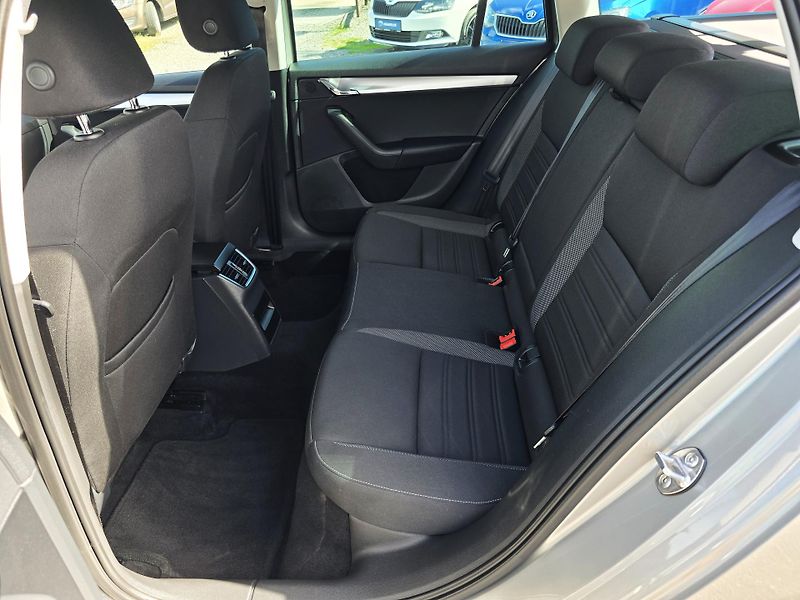 Škoda Octavia 1.4TSI ELEGANCE 100% STAV 1Maj - fotka 15 z 31