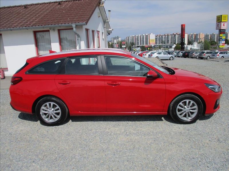 Hyundai i30 1,0 T-GDI, servis,DPH,1.maj,CZ - fotka 4 z 42