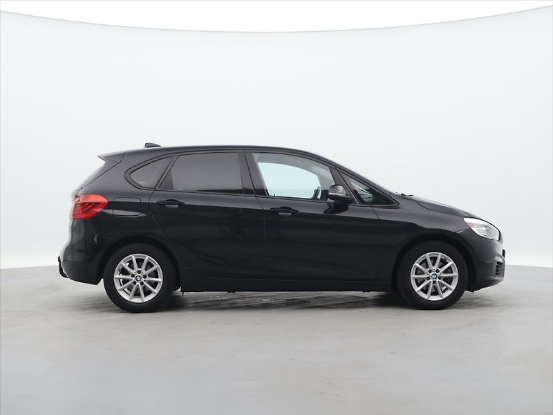 BMW Řada 2 2,0 218d 100kW Aut. Comfort+ - fotka 8 z 29