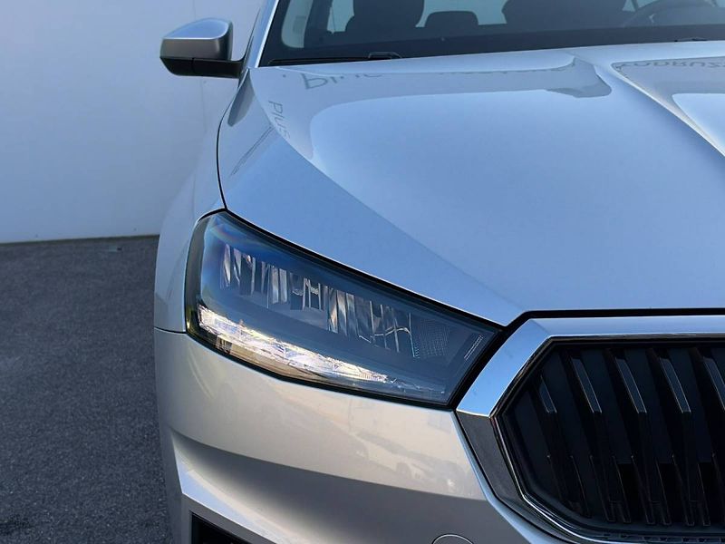 Škoda Fabia Selection 1,0 TSI 70 kW 5° MP - fotka 28 z 30