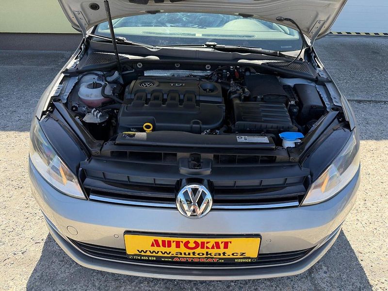 Volkswagen Golf (2016) 1.6 TDi 81kW/1MAJ/Tempomat - fotka 23 z 32