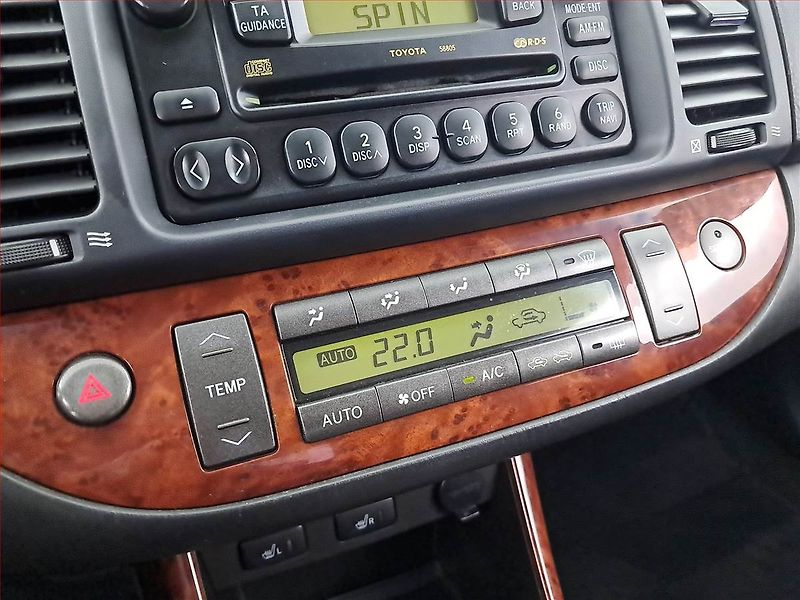 Toyota Camry (2002) 2.4 i, Automat, po STK - fotka 15 z 18