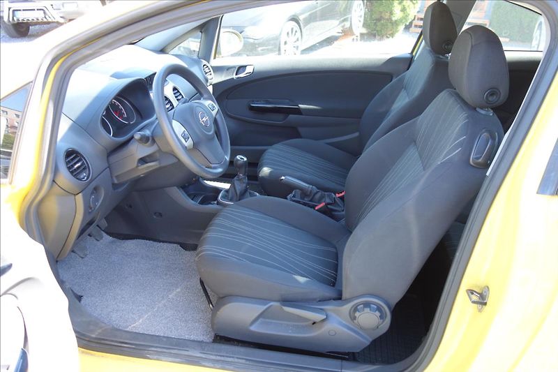Opel Corsa 1,2 i, ČR, SERV.KN., 44TIS.KM. - fotka 9 z 33