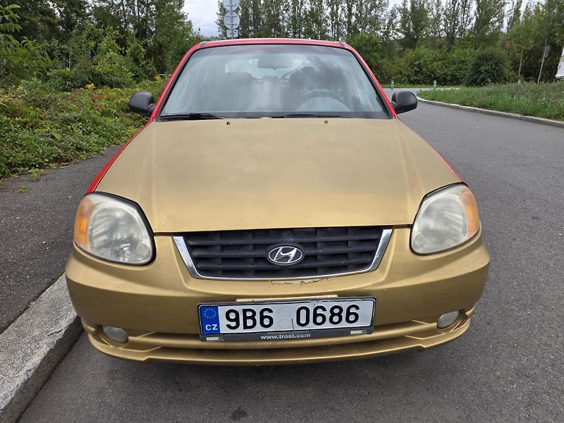 Hyundai Accent 1.3-KLIMA-BEZ STK - fotka 3 z 11