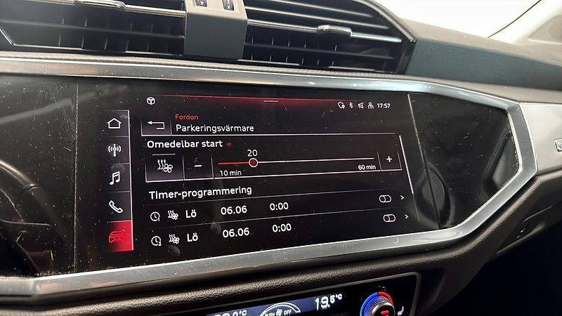 Audi Q3 35TFSI NezTop LED Taž Cockpit - fotka 12 z 16