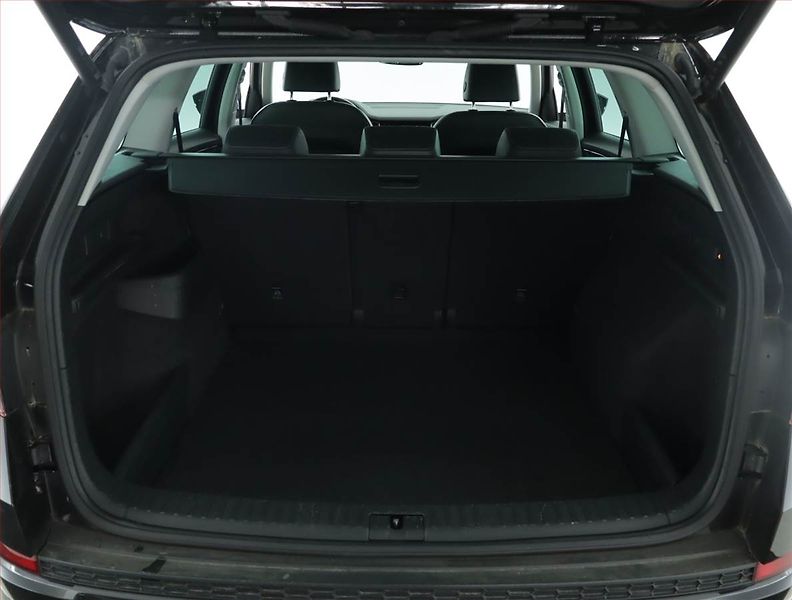Škoda Kodiaq (2023) 1.5 TSI - fotka 14 z 16