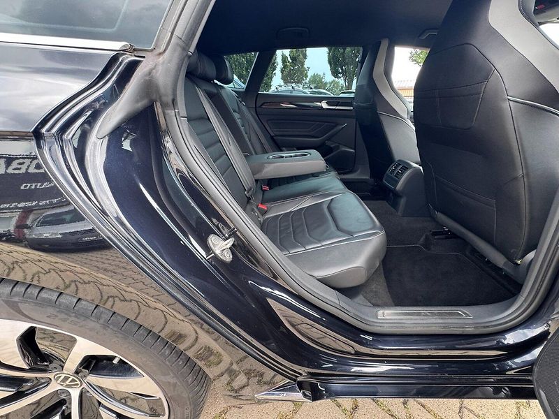 Volkswagen Arteon (2021) R LINE 2,0 TDI 147 KW DSG 4X4 - fotka 40 z 47