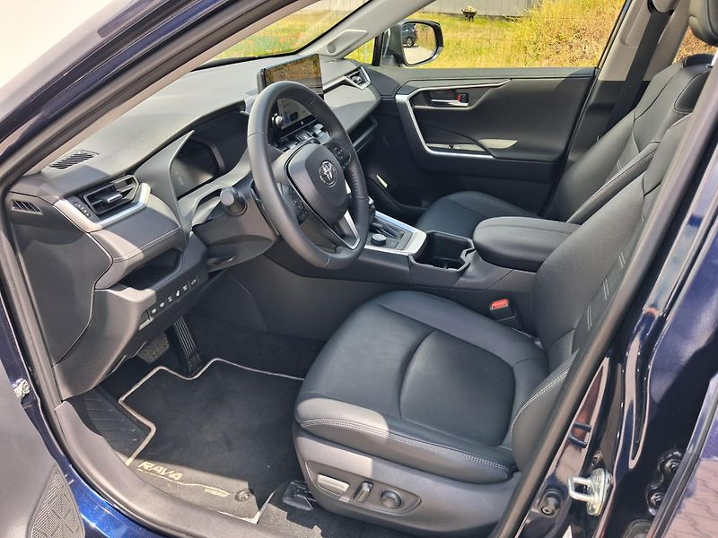 Toyota RAV4 2.5 HSD e-CVT AWD Executive JB - fotka 11 z 25