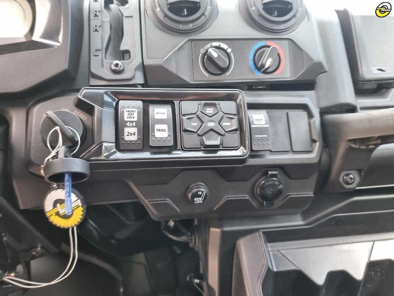 Can-Am Traxter HD 10 XMR INT (2025) Traxter HD10 XMR, MY2025 - fotka 46 z 52