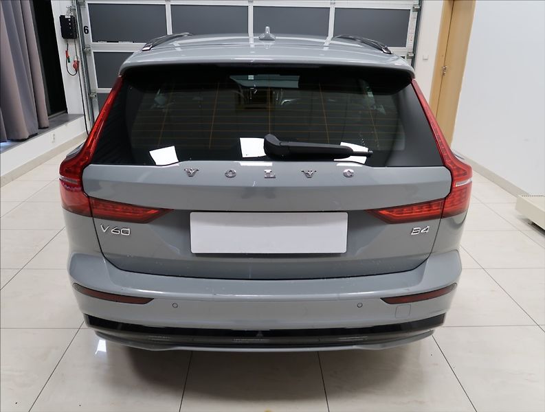 Volvo V60 2,0 B4 AT PLUS NAVI KAMERA ČR - fotka 5 z 24