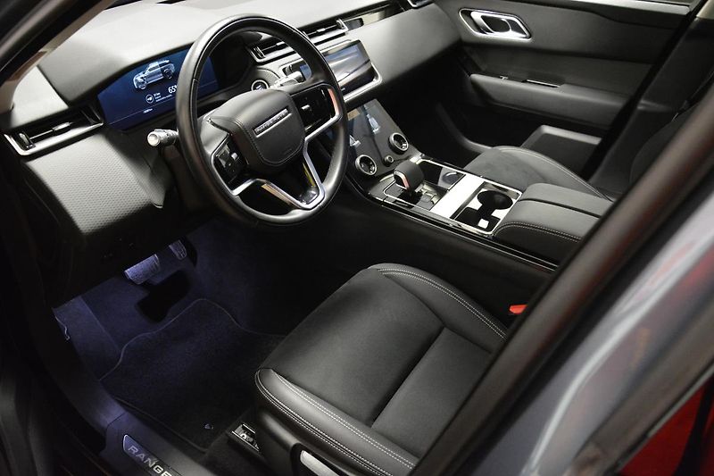 Land Rover Range Rover Velar (2022) P400e Plug in Hybrid 4x4 - fotka 31 z 67