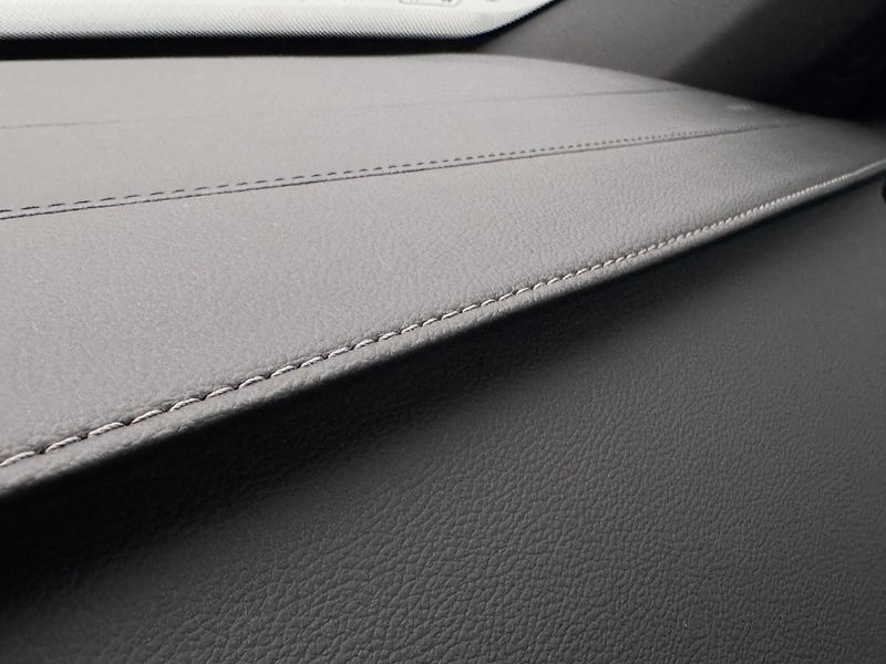 Volvo XC90 B5 AWD PLUS DARK CZ 1.maj - fotka 21 z 46