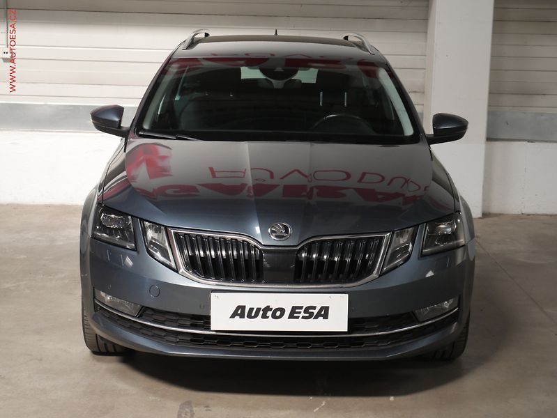 Škoda Octavia (2019) 2.0 TDI, 1.maj, DSG, navi - fotka 2 z 24